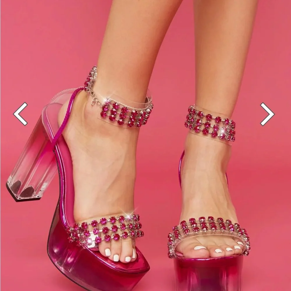 Pink ankle strap shoes - Picture 2 of 3